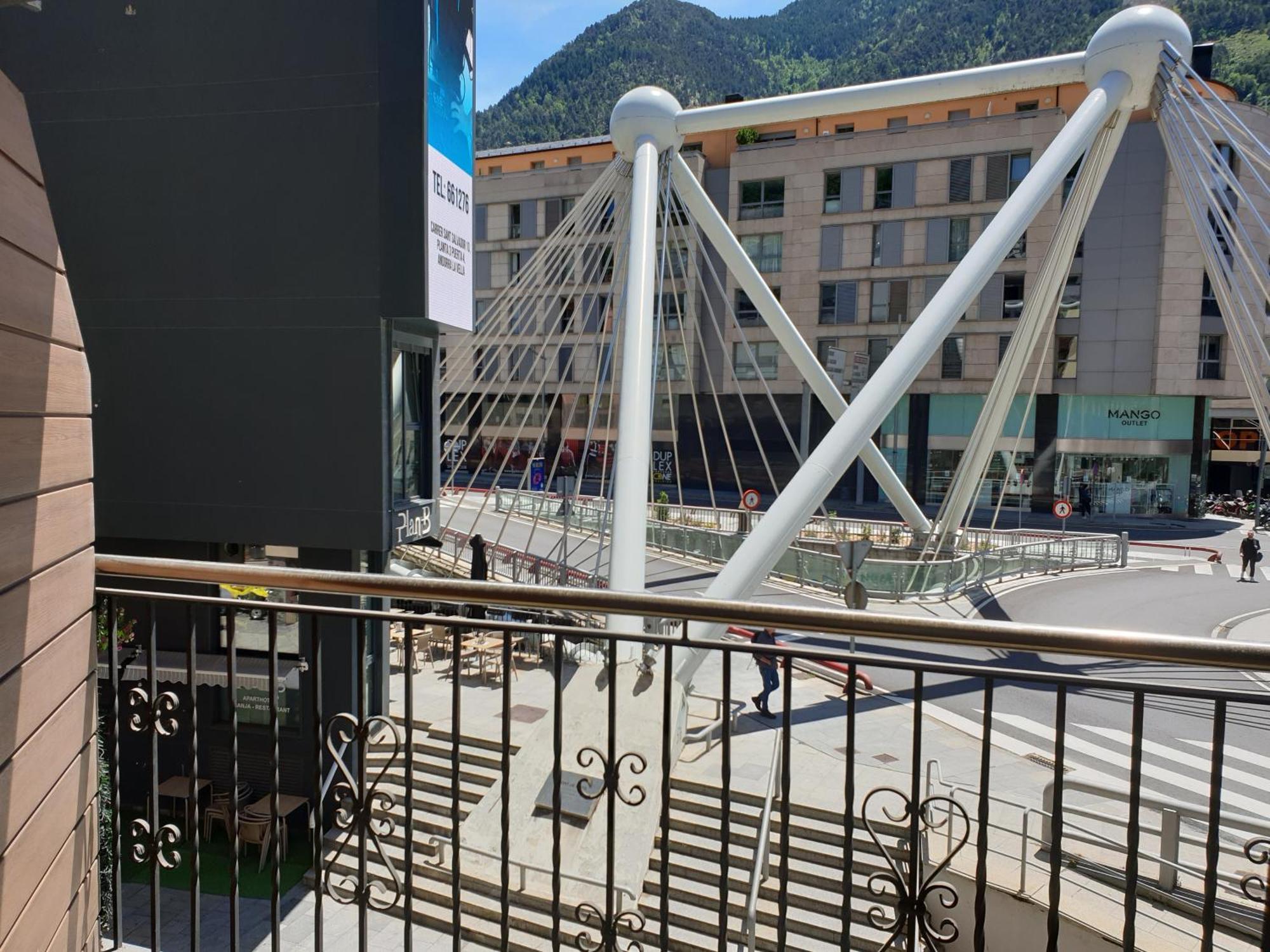 Centrico Loft En Andorra La Vella Con 2 Parkings Hut 5372 Apartment ภายนอก รูปภาพ